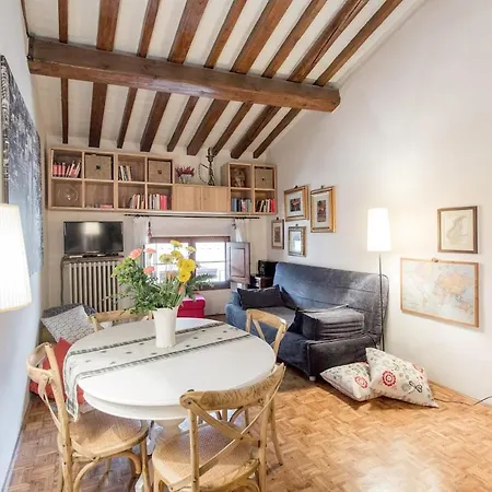 A Nest In The Heart Of Florencja